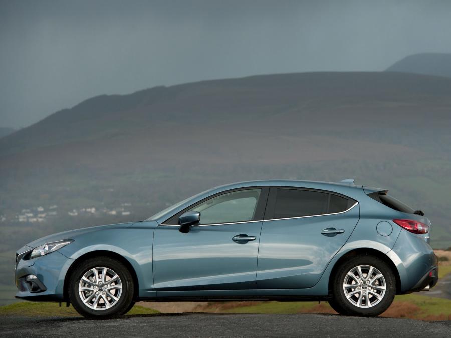  Mazda3 Hatchback 2013 года  (UK) (фото 12 из 24)